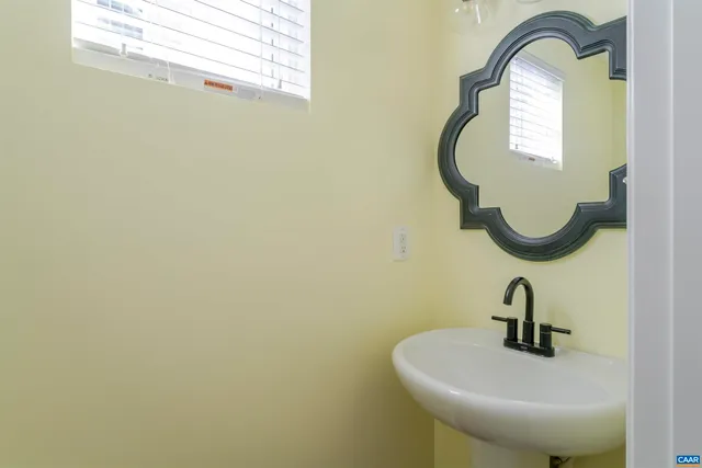 $549,900 | 4517 Briarwood Drive, Charlottesville, VA 22911