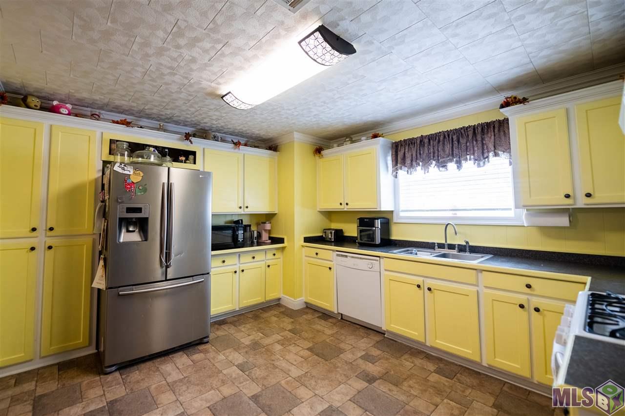 228 Danos Street Raceland, LA 70394 - Photo 5 of 22