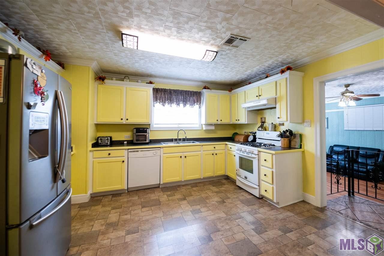 228 Danos Street Raceland, LA 70394 - Photo 6 of 22