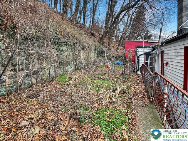 $450,000 | 40 North Delaware Drive, Easton, PA 18042