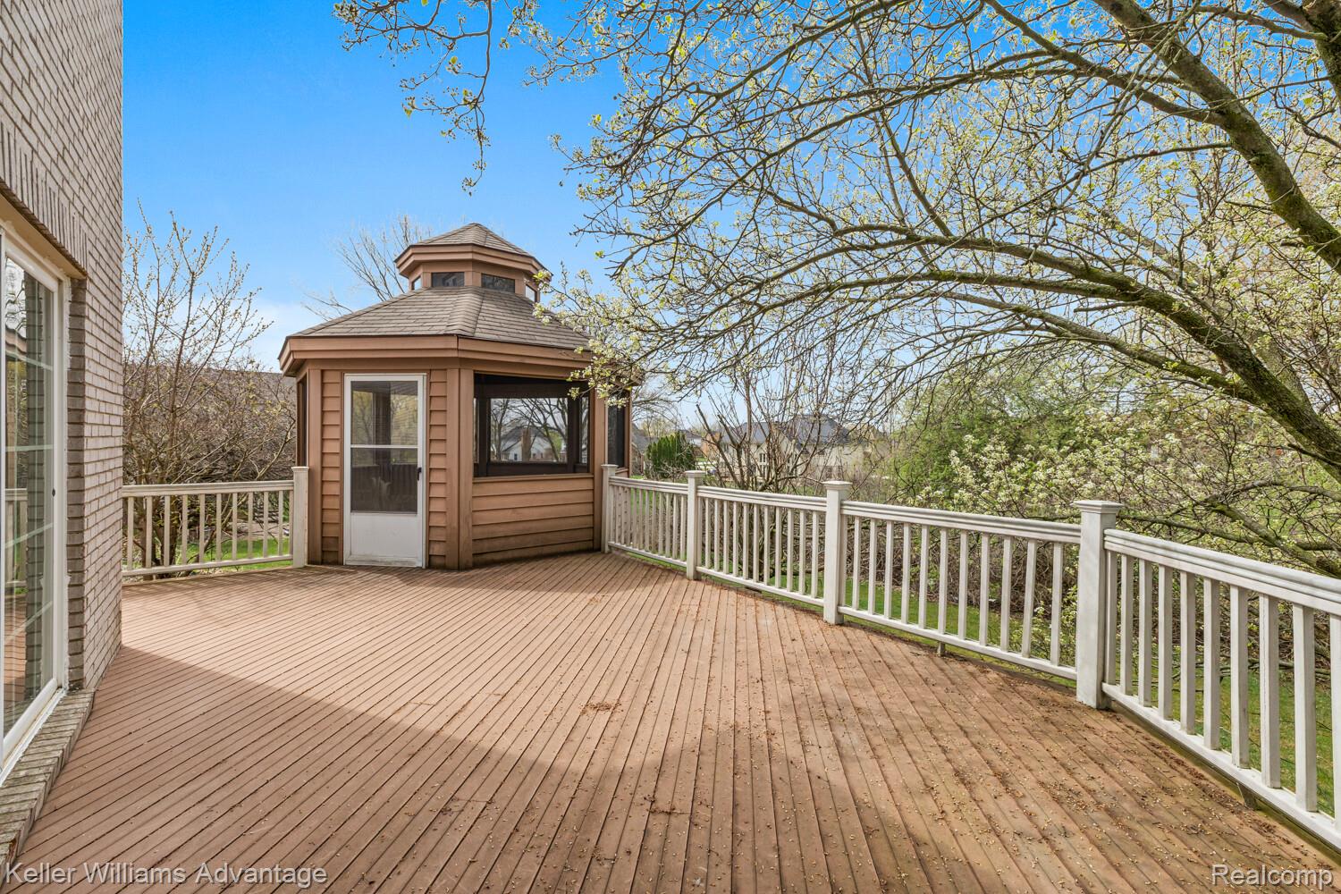 4100 Norwich Court Rochester, MI 48306 - Photo 57 of 72 Wooden deck featuring a gazebo