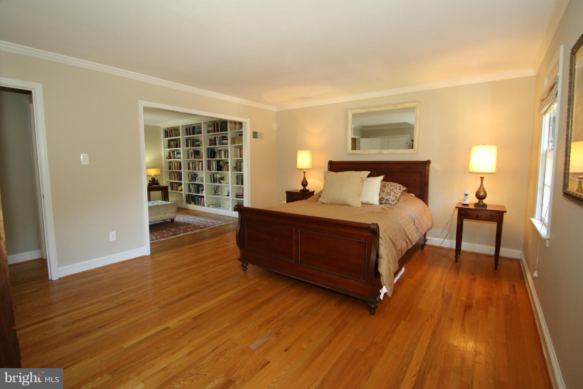 1605 Stonebridge Road Alexandria, VA 22304 - Photo 14 of 30 Master is grand and bright