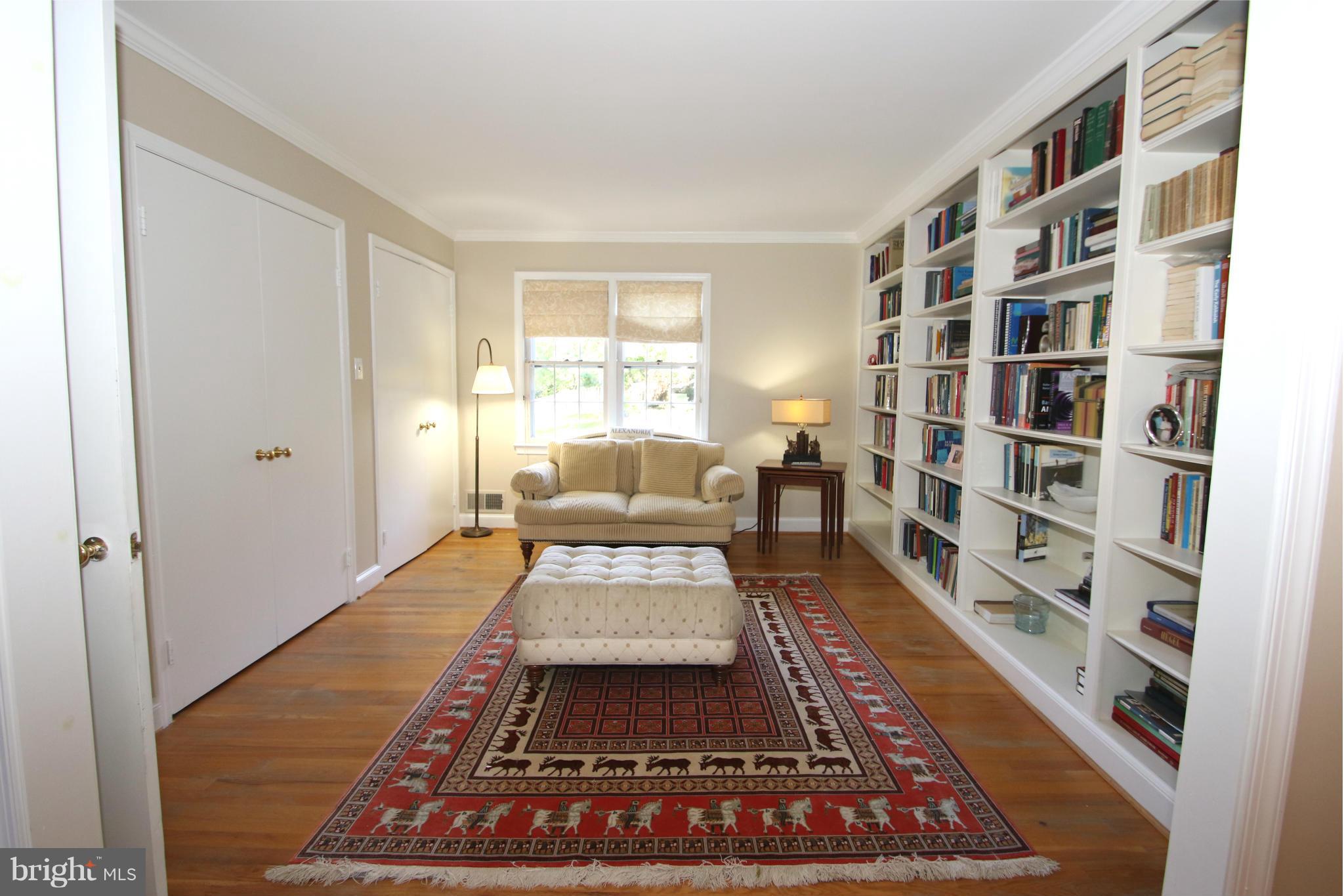 1605 Stonebridge Road Alexandria, VA 22304 - Photo 15 of 30 Private sitting room w/ shelving