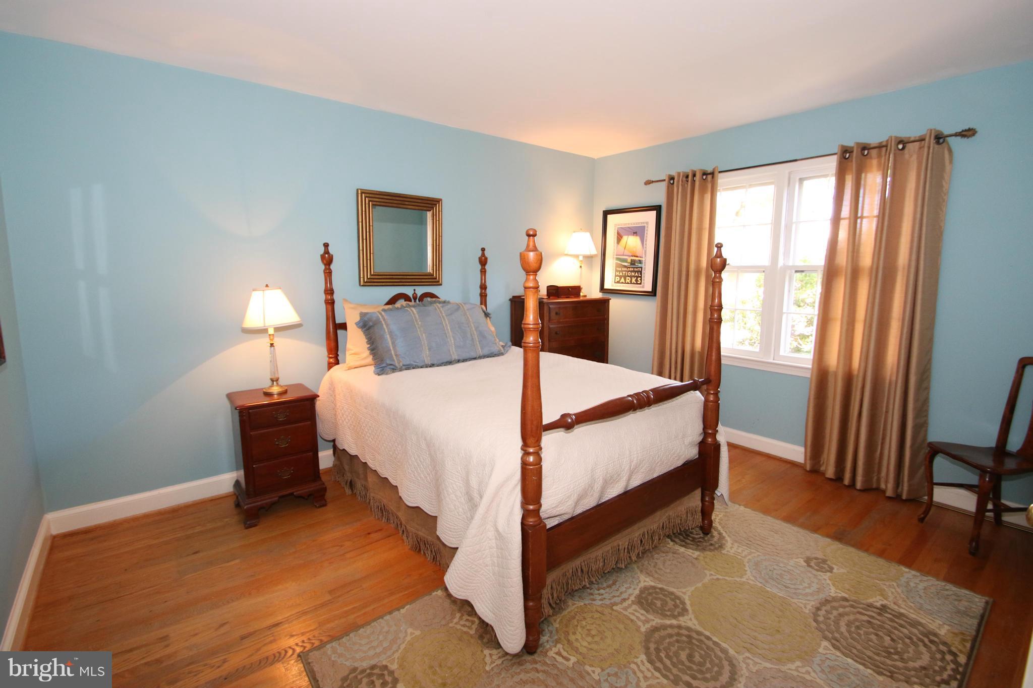 1605 Stonebridge Road Alexandria, VA 22304 - Photo 21 of 30 Bedroom #3 on upper level