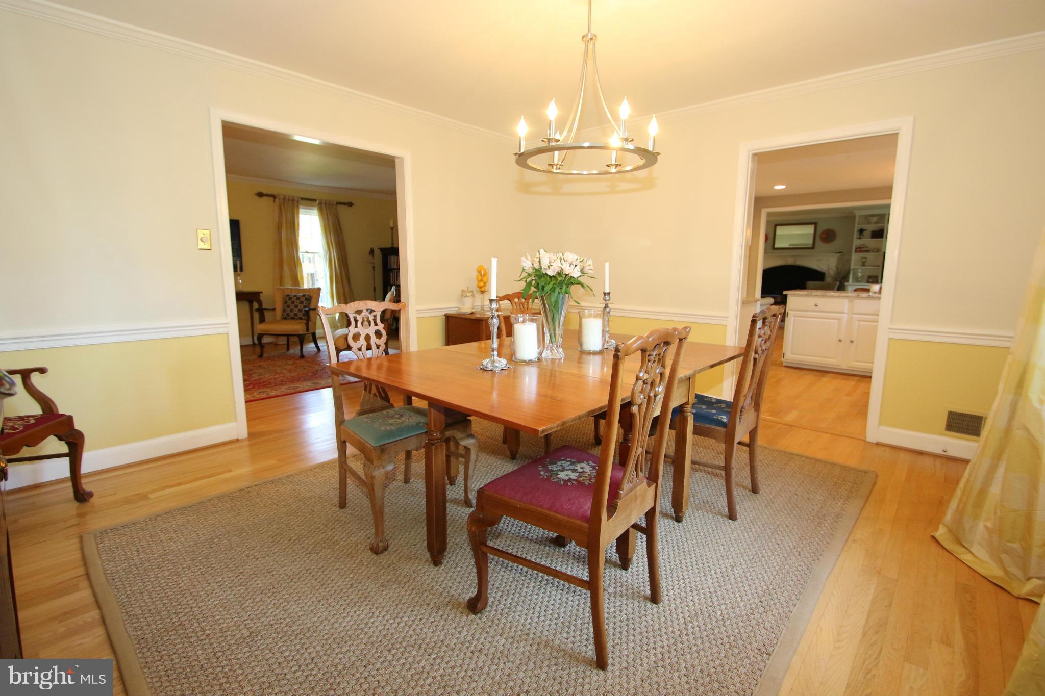 1605 Stonebridge Road Alexandria, VA 22304 - Photo 5 of 30 Dining Room is spacious