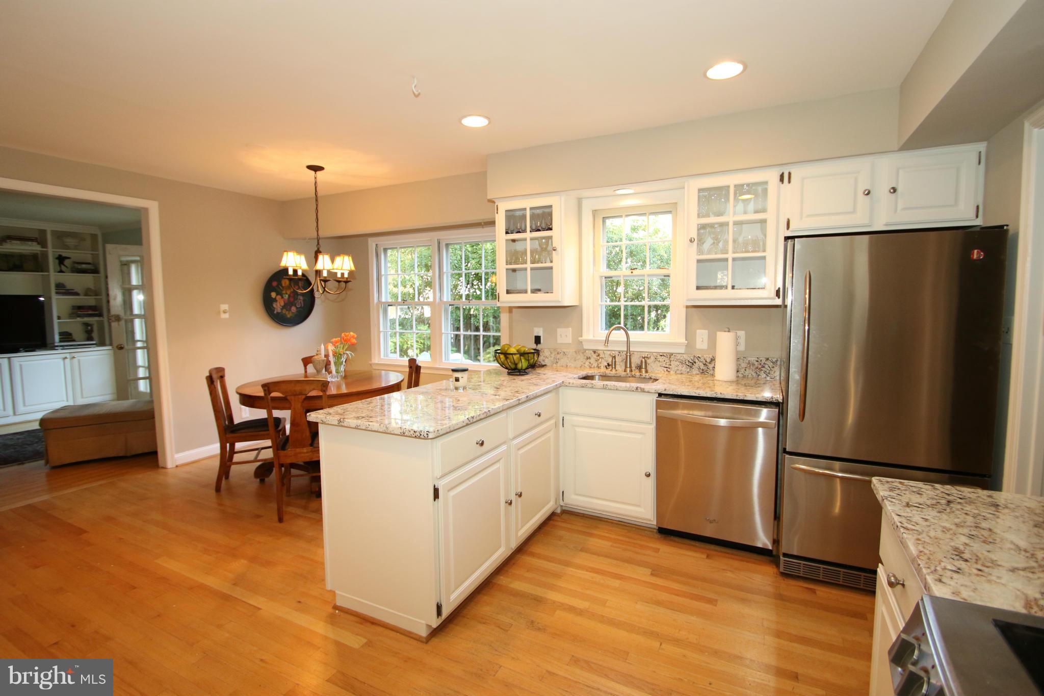 1605 Stonebridge Road Alexandria, VA 22304 - Photo 8 of 30 Kitchen is open
