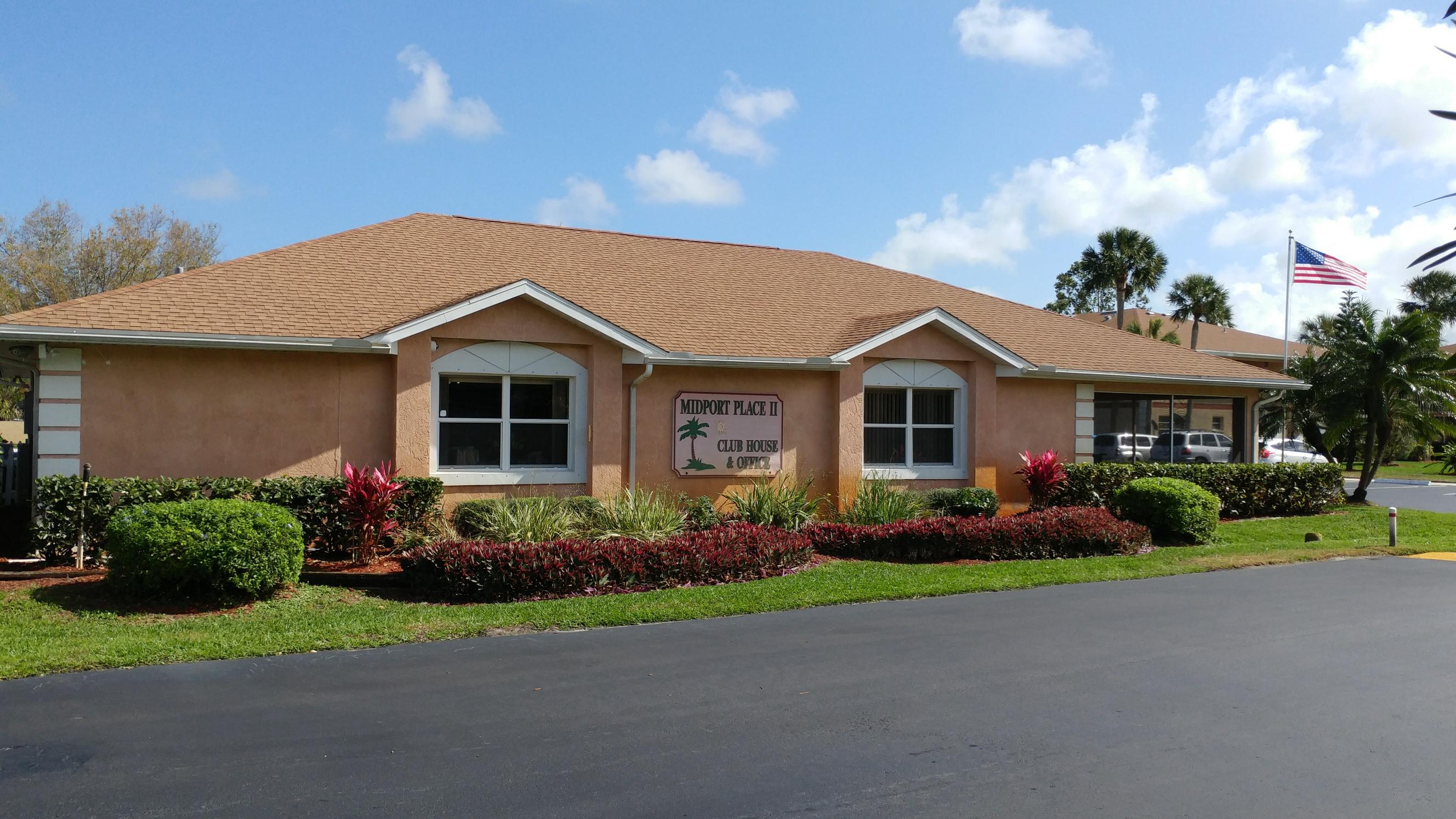 1533 Southeast Royal Green Circle, Unit 105 Port St. Lucie, FL 34952 - Photo 5 of 14 0221181416_resized
