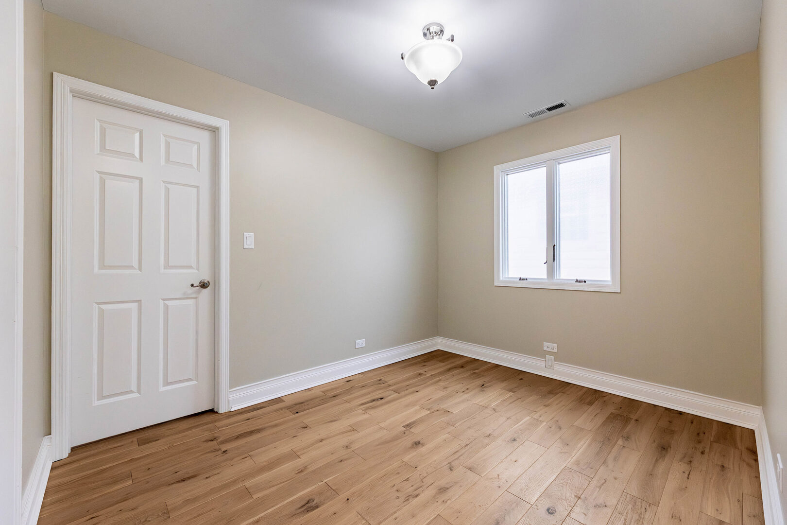 6017 South Monitor Avenue Chicago, IL 60638 - Photo 14 of 35
