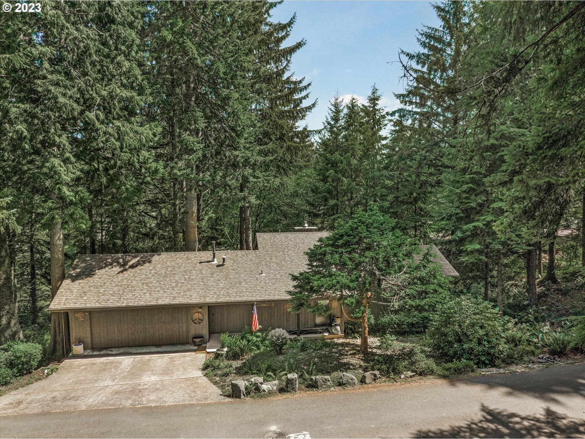 106 East Bay Point Road Gleneden Beach, OR 97388 - Photo 5 of 48 Gallery Image 5