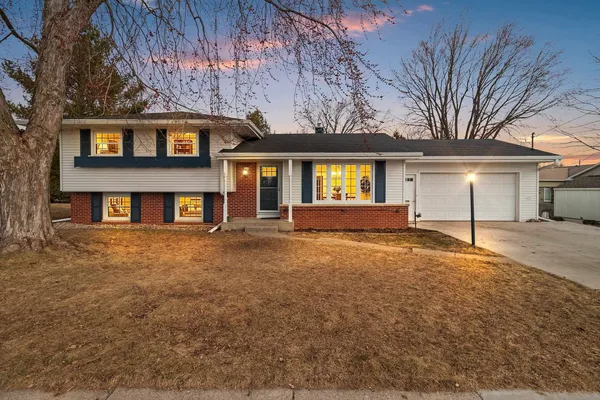 $289,900 | 918 Florida Avenue, Oshkosh, WI 54902