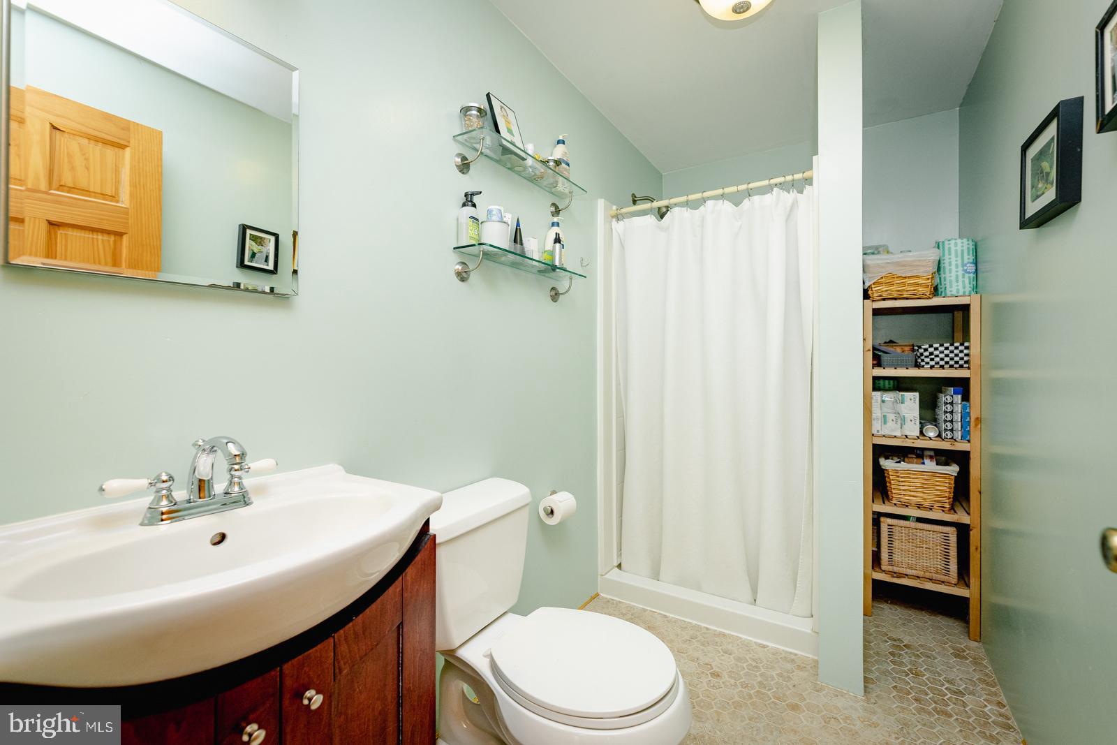 1125 Victoria Road Warminster, PA 18974 - Photo 37 of 56