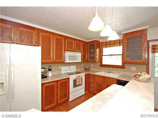 2255 Jackson Shop Road Goochland, VA 23063 - Photo 3 of 12 Kitchen