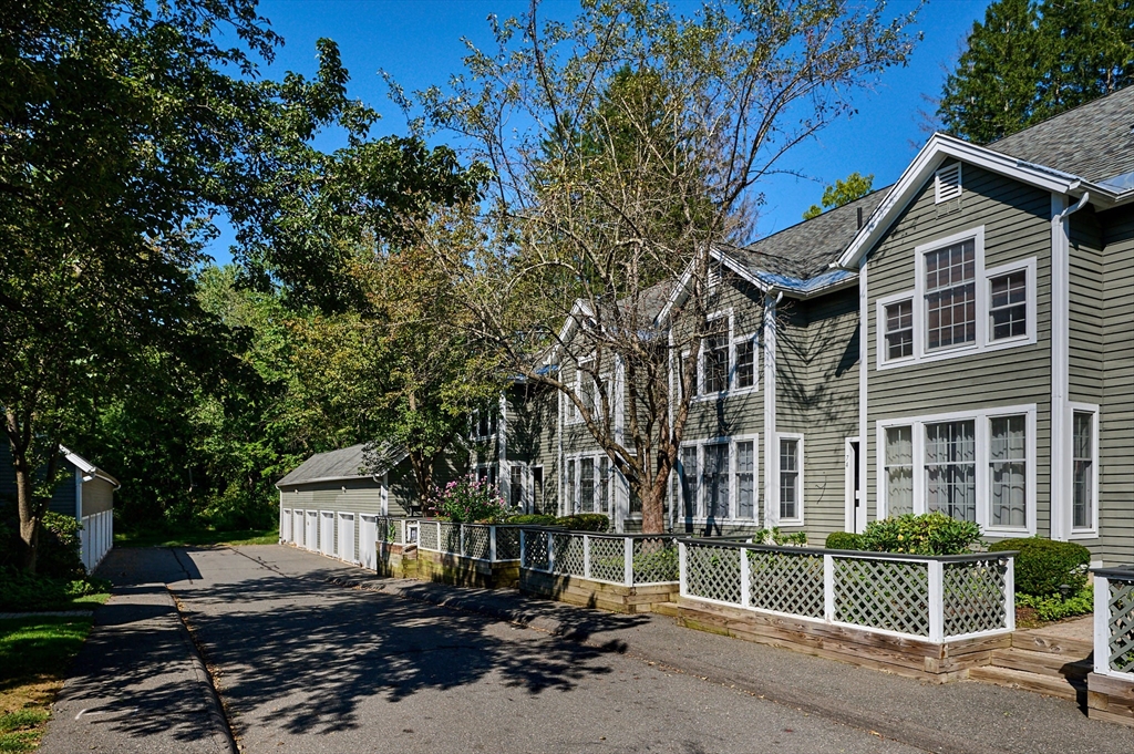 75 Amity Place, Unit 75 Amherst, MA 01002 - Photo 30 of 42