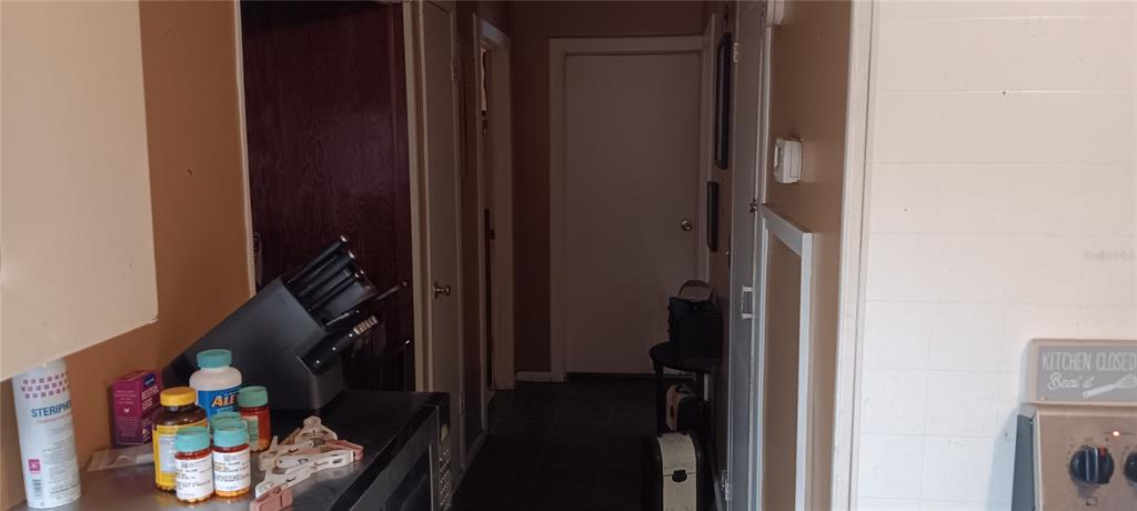 555 Lee Road Jacksonville, FL 32225 - Photo 50 of 67 a view of hallway and toys