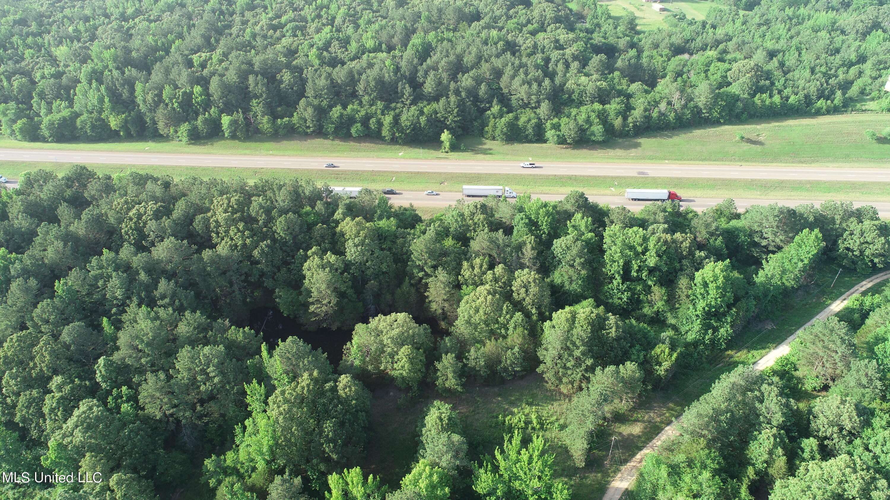 44 Mayse Road Byhalia, MS 38611 - Photo 5 of 8 DJI_0005