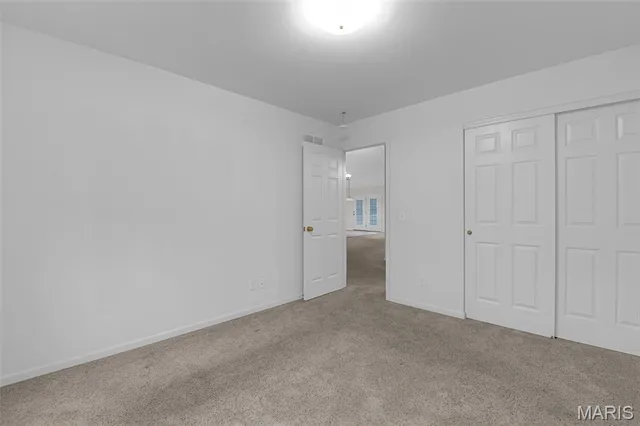 $284,999 | 16 Hill Pointe Court, St. Charles, MO 63303