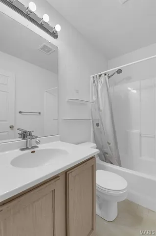 $284,999 | 16 Hill Pointe Court, St. Charles, MO 63303