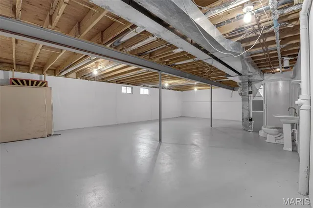 $284,999 | 16 Hill Pointe Court, St. Charles, MO 63303