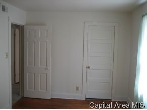 1536 West Adams Street Springfield, IL 62704 - Photo 6 of 11 Gallery Image 6