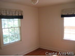 1536 West Adams Street Springfield, IL 62704 - Photo 7 of 11 Gallery Image 7