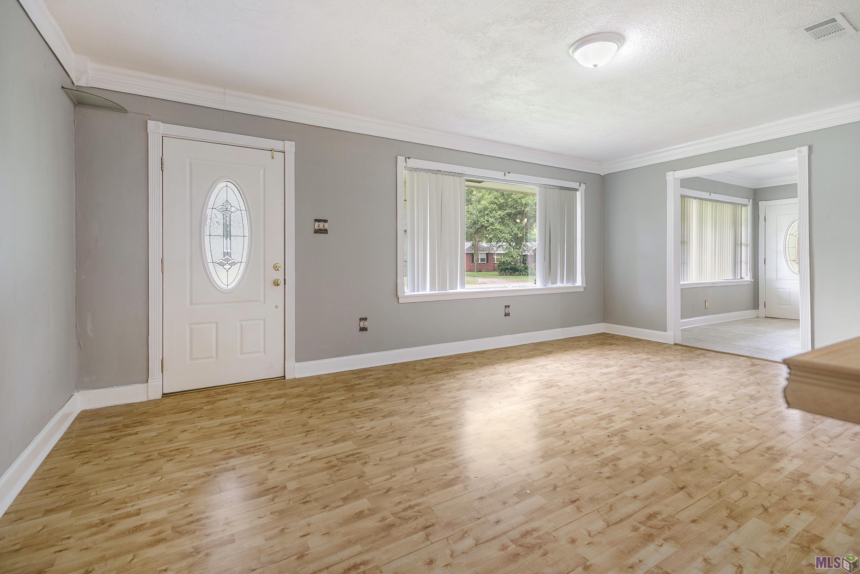 924 Valcour Drive Baton Rouge, LA 70806 - Photo 2 of 15