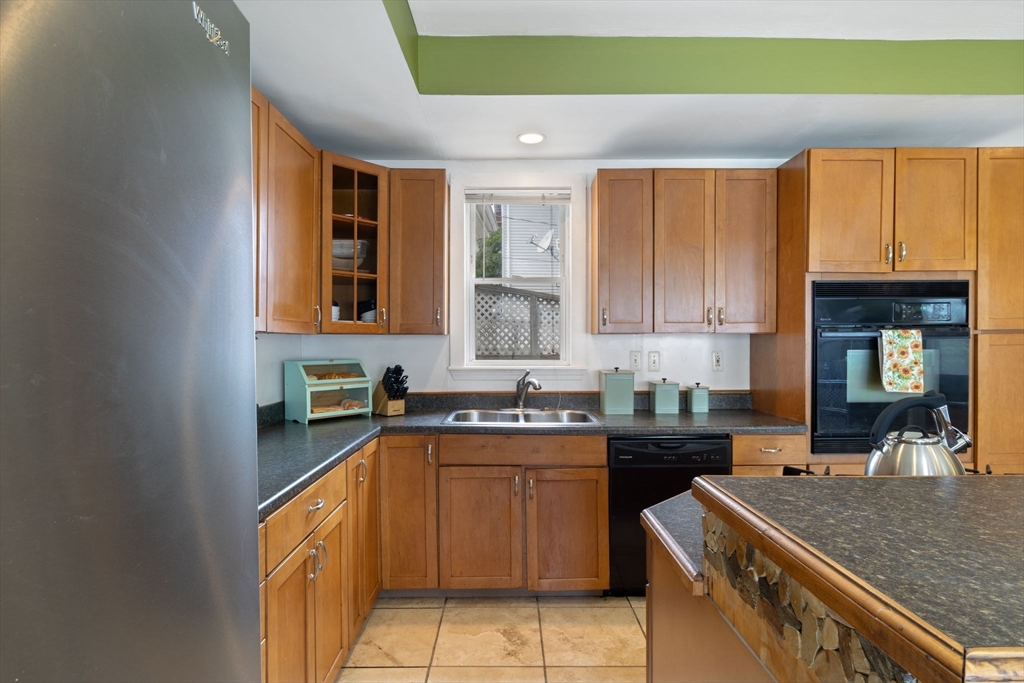 22 Porter Street Lynn, MA 01902 - Photo 9 of 29