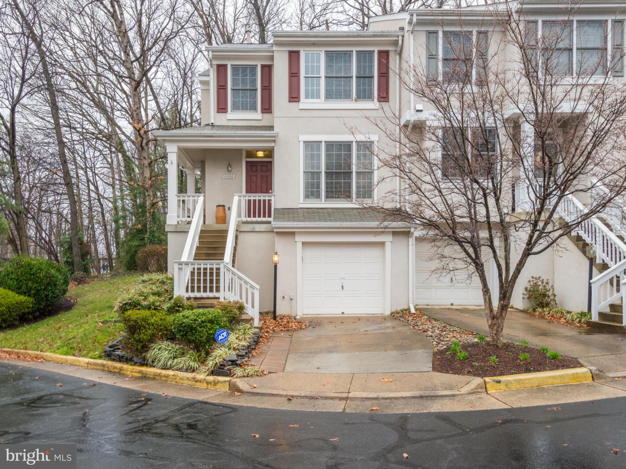 11300 Fairwind Way Reston, VA 20190 - Photo 3 of 53