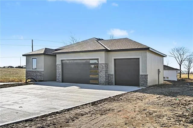 $455,500 | 466 Green Drive, Lawson, MO 64062