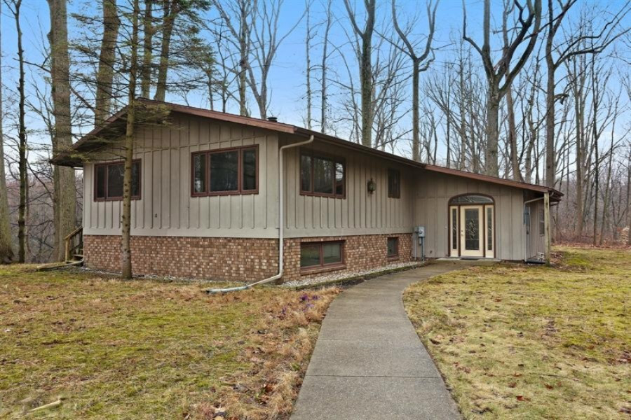 6680 West East Road Three Oaks, MI 49128 - Photo 1 of 14 vht_viewer_57