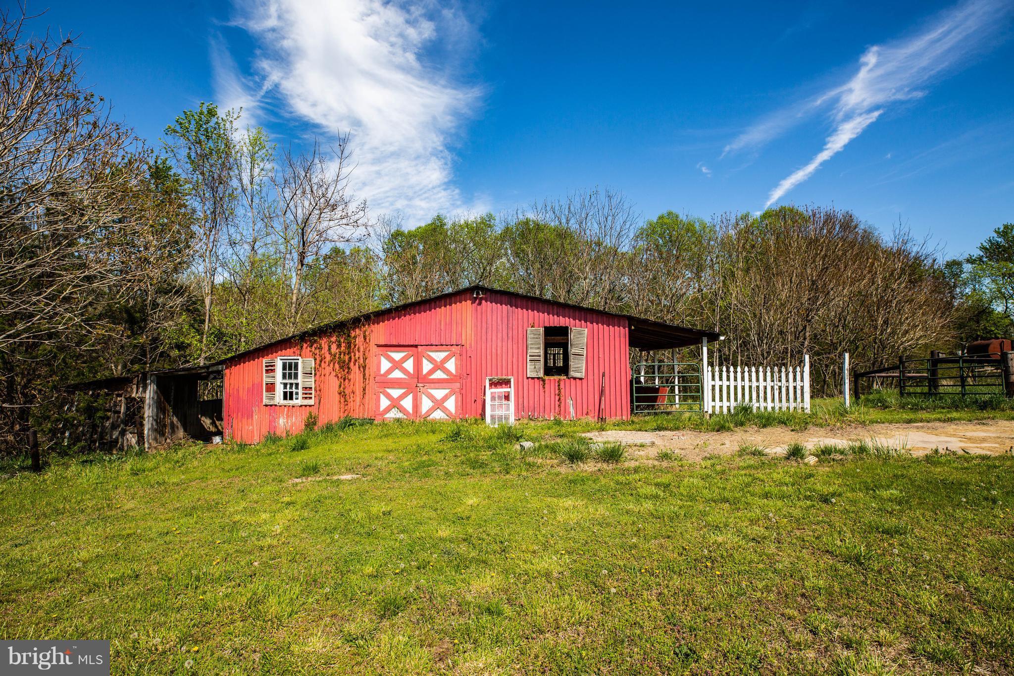 16195 Ridge Road King George, VA 22485 - Photo 5 of 29 Exterior (Rear)