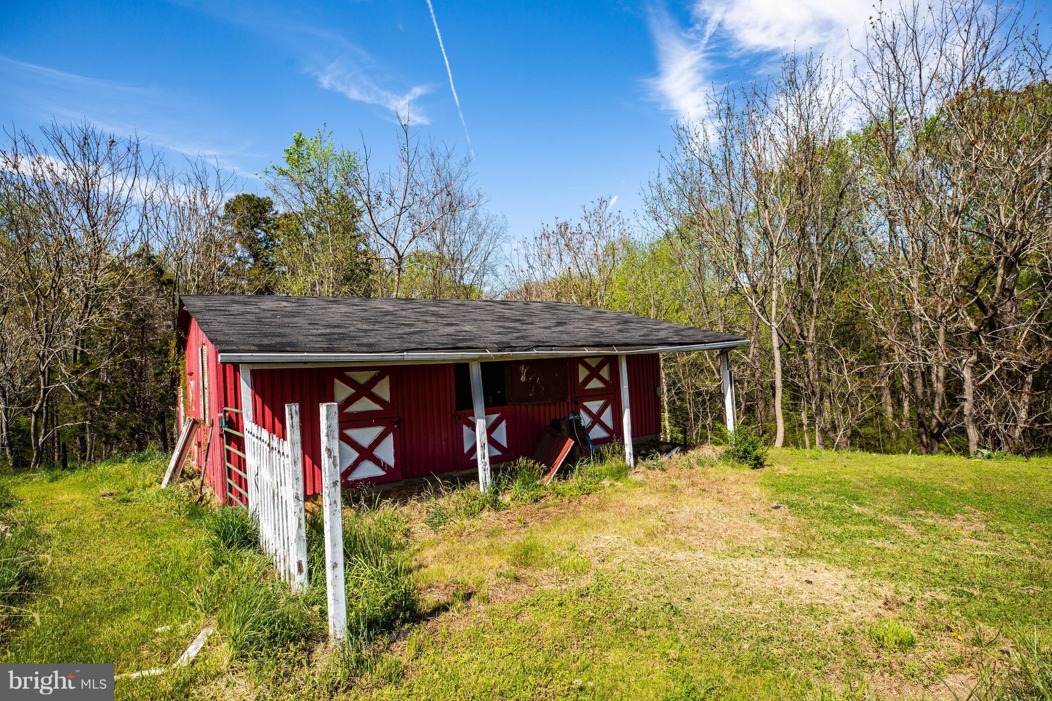 16195 Ridge Road King George, VA 22485 - Photo 6 of 29 Barn