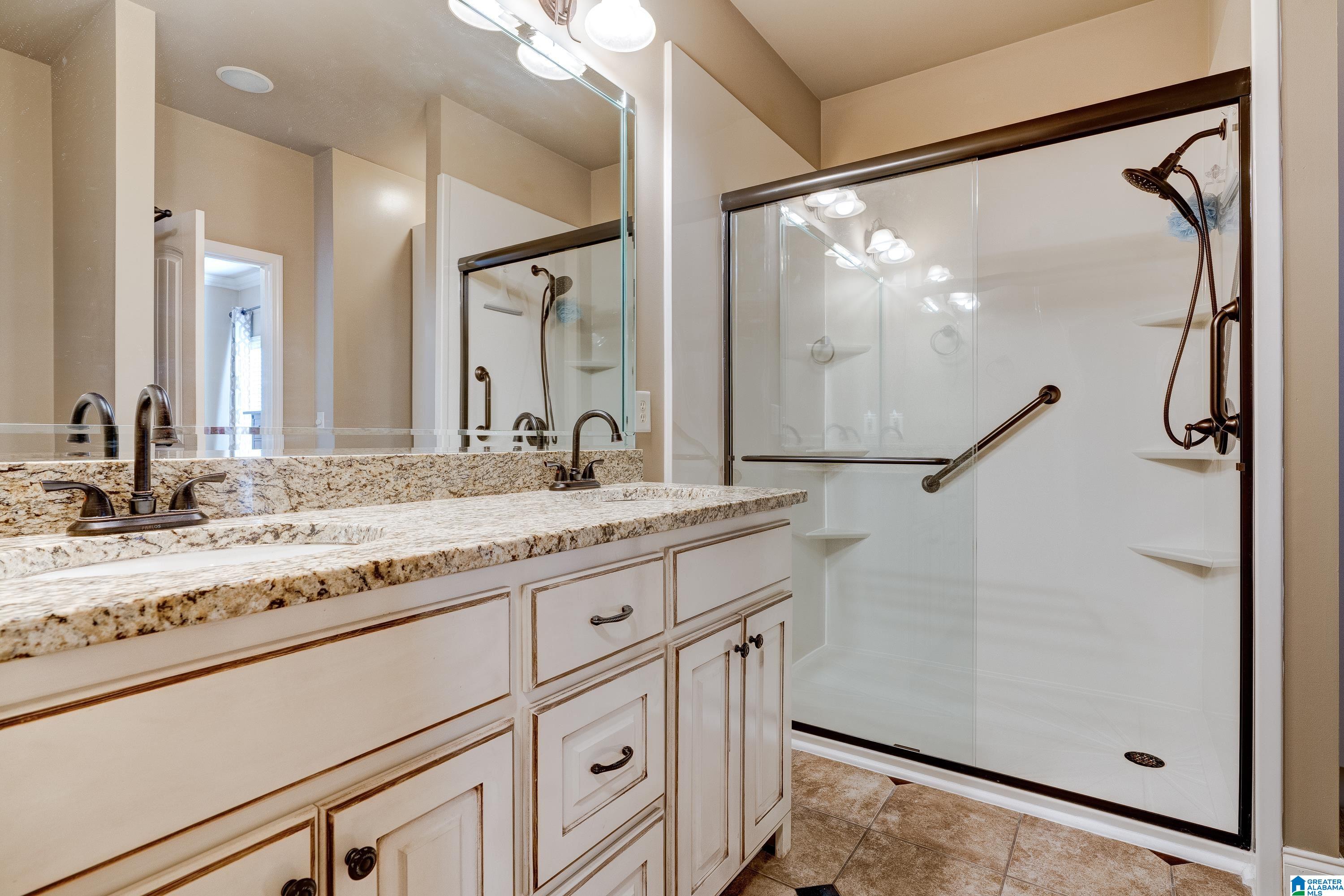2079 Kerry Circle Calera, AL 35040 - Photo 17 of 38
