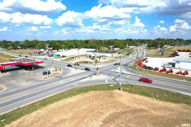 104 Highway Auburn Il 62615, Auburn, IL 62615