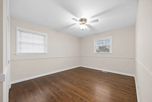 $700,000 | 4817 Stonewall Avenue, Downers Grove, IL 60515