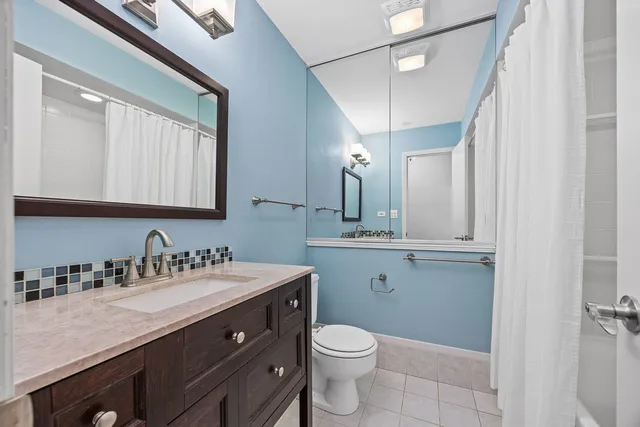 $700,000 | 4817 Stonewall Avenue, Downers Grove, IL 60515