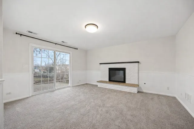 $700,000 | 4817 Stonewall Avenue, Downers Grove, IL 60515