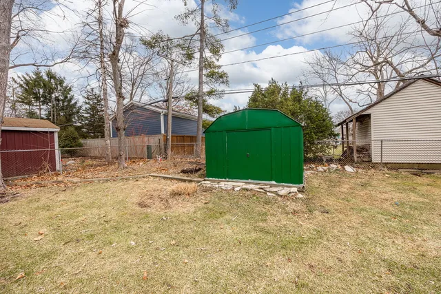 $700,000 | 4817 Stonewall Avenue, Downers Grove, IL 60515