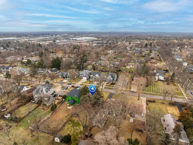 $700,000 | 4817 Stonewall Avenue, Downers Grove, IL 60515