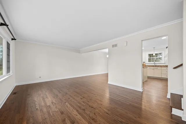 $700,000 | 4817 Stonewall Avenue, Downers Grove, IL 60515