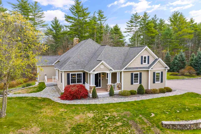 $1,650,000 | 65 Lake Road, Brentwood, NH 03833