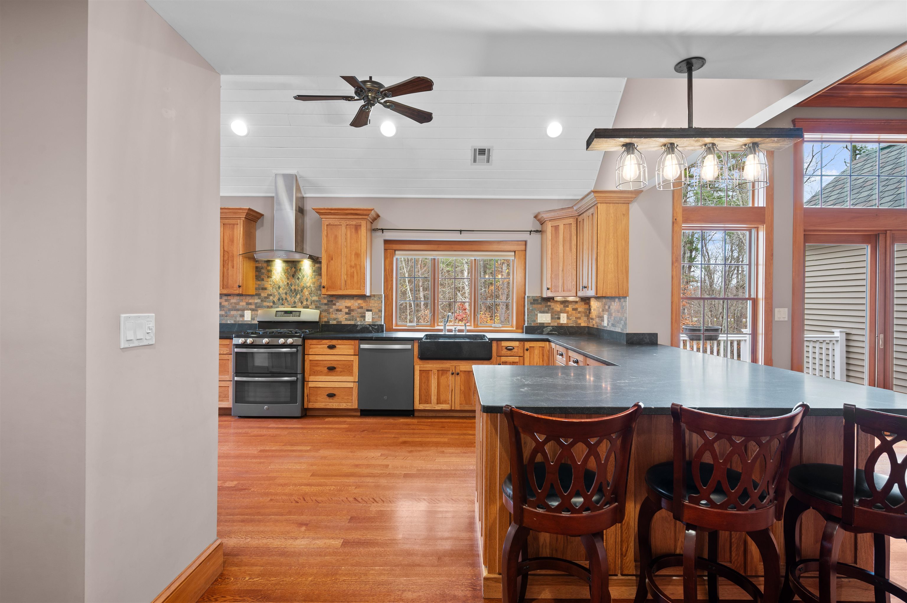 65 Lake Road Brentwood, NH 03833 - Photo 14 of 43