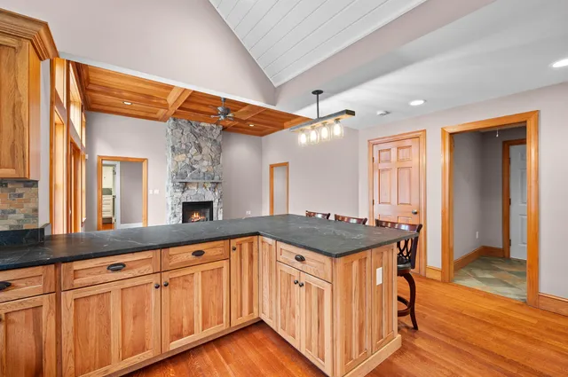 $1,650,000 | 65 Lake Road, Brentwood, NH 03833