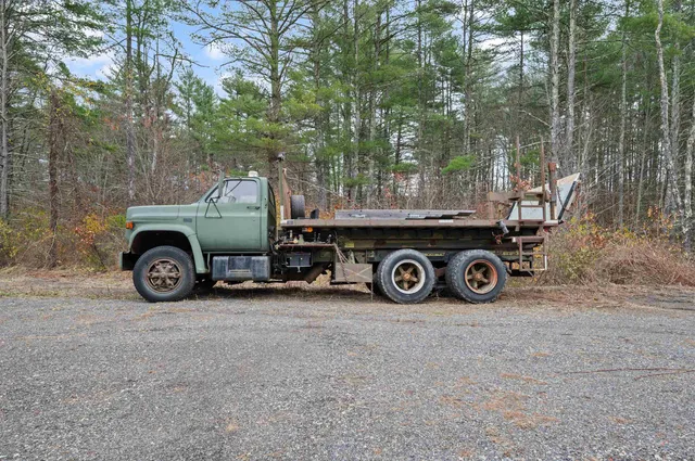 $1,650,000 | 65 Lake Road, Brentwood, NH 03833