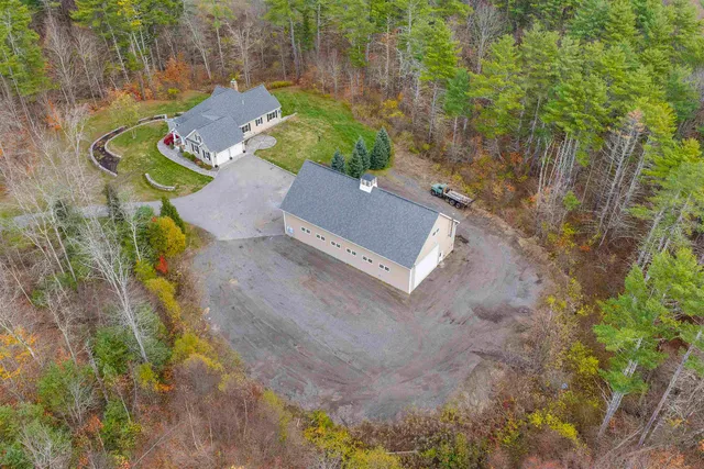 $1,650,000 | 65 Lake Road, Brentwood, NH 03833