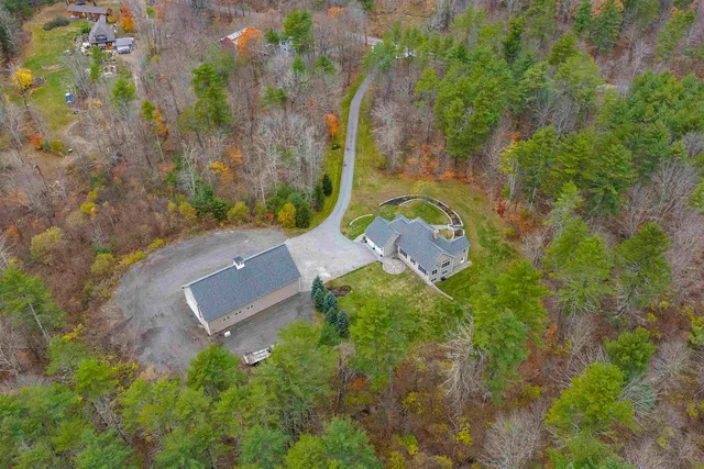 $1,650,000 | 65 Lake Road, Brentwood, NH 03833