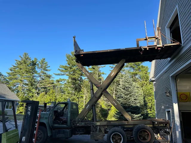 $1,650,000 | 65 Lake Road, Brentwood, NH 03833