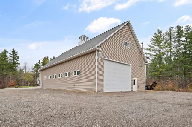 $1,650,000 | 65 Lake Road, Brentwood, NH 03833