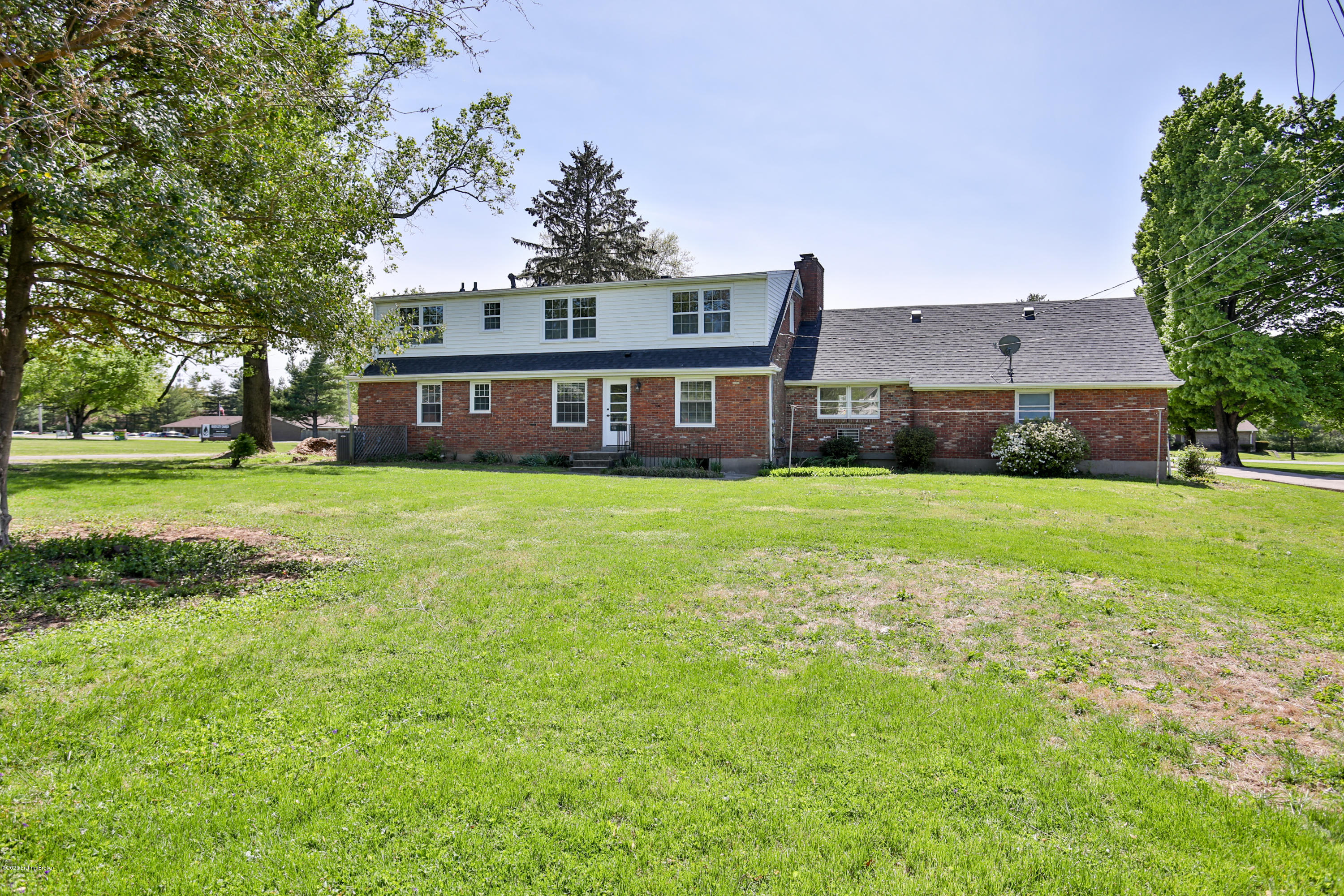 4607 Lowe Road Louisville, KY 40220 - Photo 35 of 37 4607 Lowe Rd-43