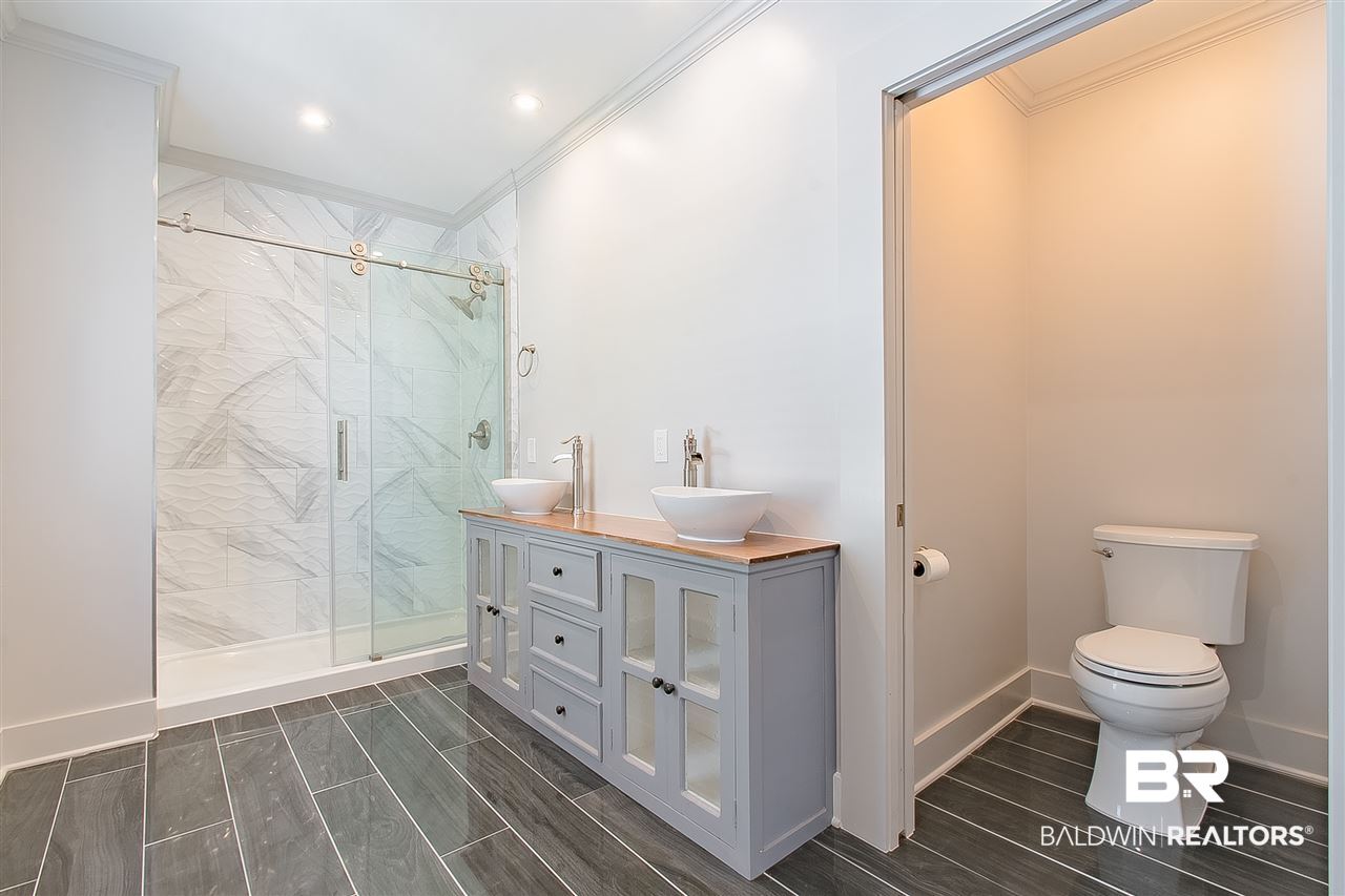 110 North Julia Street Mobile, AL 36604 - Photo 29 of 50