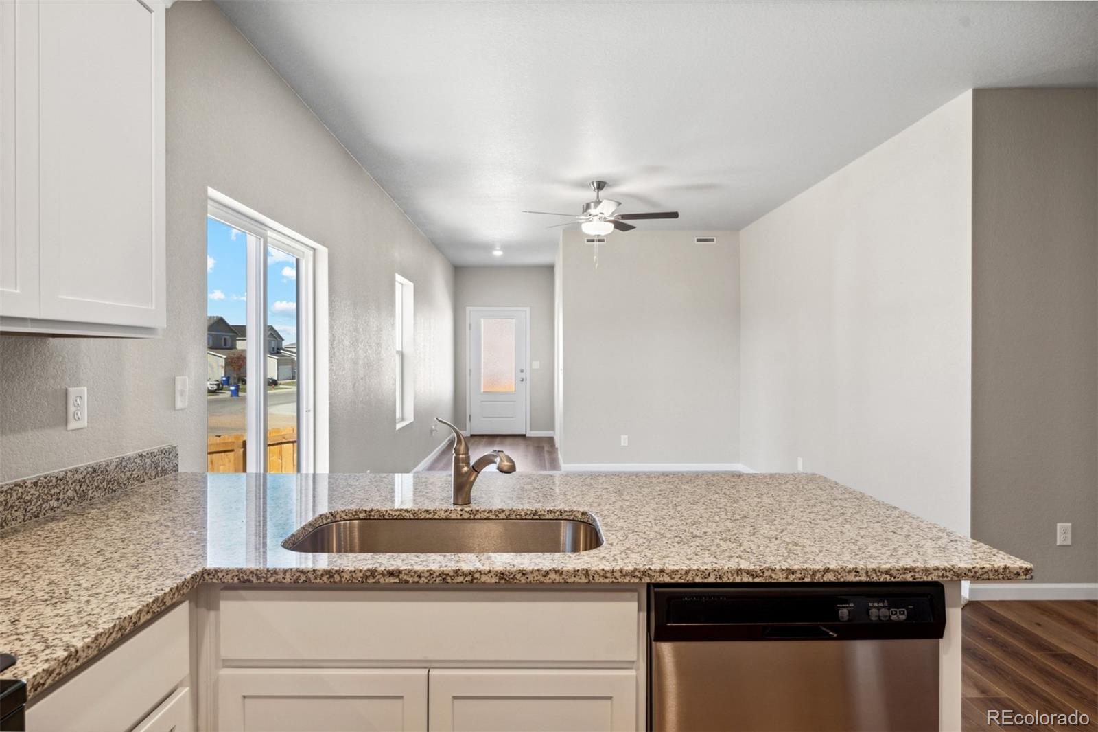 7401 Crystal Avenue Frederick, CO 80530 - Photo 5 of 27